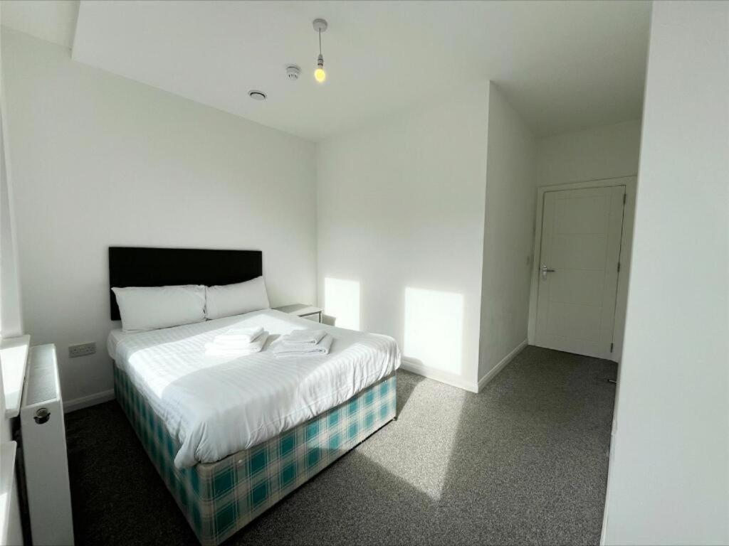 City Point Apartments Манчестер Экстерьер фото